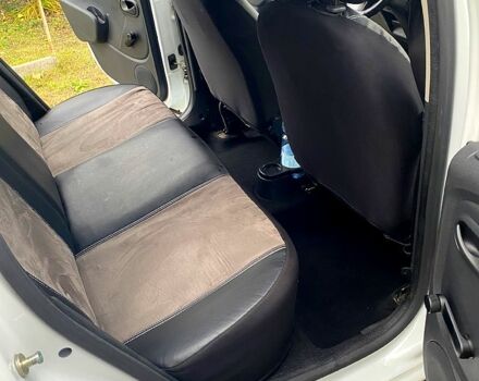 Белый Дачия Duster, объемом двигателя 1.5 л и пробегом 14000 тыс. км за 9999 $, фото 1 на Automoto.ua