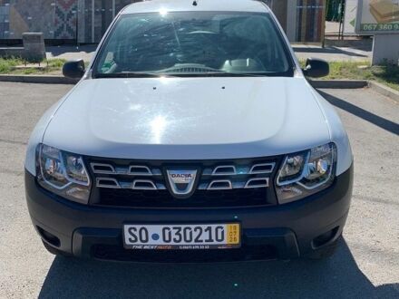 Белый Дачия Duster, объемом двигателя 1.6 л и пробегом 195 тыс. км за 10500 $, фото 1 на Automoto.ua
