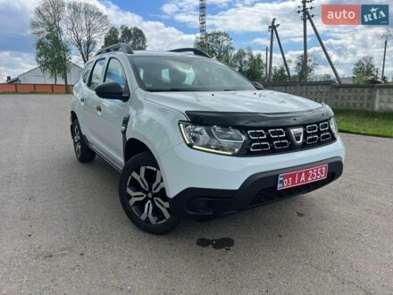 Белый Дачия Duster, объемом двигателя 1.5 л и пробегом 165 тыс. км за 15300 $, фото 1 на Automoto.ua