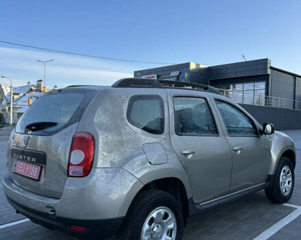 Бежевый Дачия Duster, объемом двигателя 1.5 л и пробегом 211 тыс. км за 8900 $, фото 2 на Automoto.ua