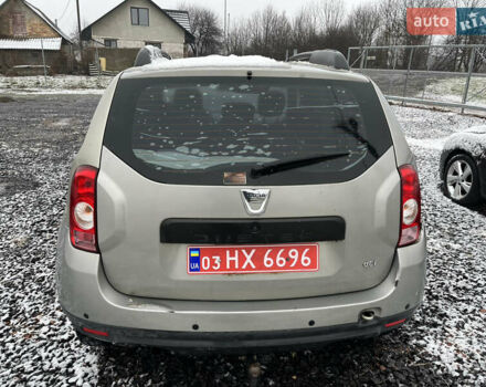 Бежевий Дачія Duster, об'ємом двигуна 1.5 л та пробігом 246 тис. км за 6350 $, фото 4 на Automoto.ua
