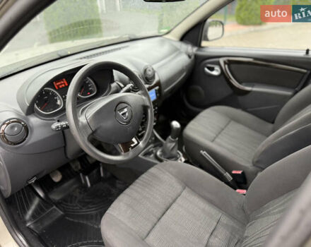 Бежевый Дачия Duster, объемом двигателя 1.6 л и пробегом 208 тыс. км за 7950 $, фото 16 на Automoto.ua
