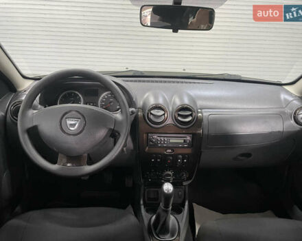 Бежевий Дачія Duster, об'ємом двигуна 1.5 л та пробігом 198 тис. км за 8650 $, фото 46 на Automoto.ua
