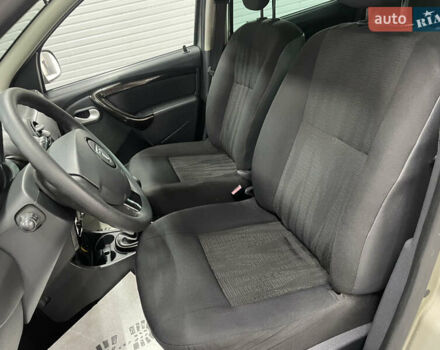 Дачія Duster 2011 у Стрые на Automoto.ua Бежевий Дачія Duster, об'ємом двигуна 1.5 л та пробігом 198 тис. км за 8950 $, фото 50 на Automoto.ua