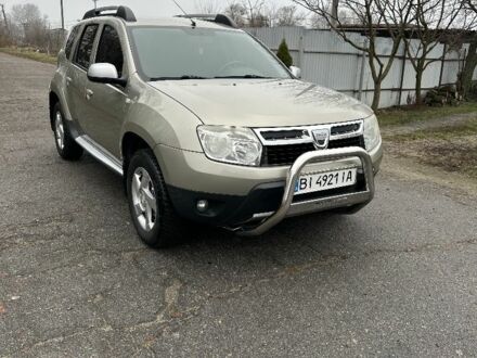 Бежевый Дачия Duster, объемом двигателя 1.6 л и пробегом 290 тыс. км за 7600 $, фото 1 на Automoto.ua