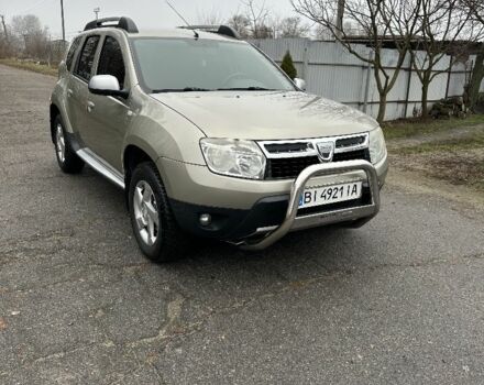 Бежевий Дачія Duster, об'ємом двигуна 1.6 л та пробігом 290 тис. км за 7600 $, фото 1 на Automoto.ua