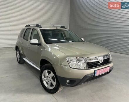 Дачія Duster 2011 у Стрые на Automoto.ua Бежевий Дачія Duster, об'ємом двигуна 1.5 л та пробігом 198 тис. км за 8950 $, фото 1 на Automoto.ua
