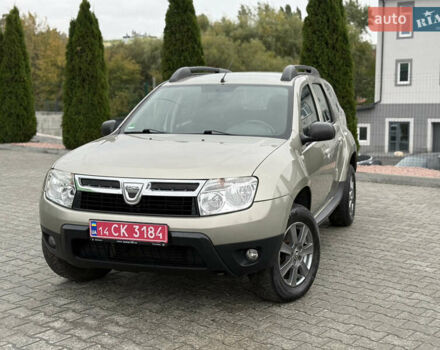 Бежевый Дачия Duster, объемом двигателя 1.6 л и пробегом 208 тыс. км за 7950 $, фото 1 на Automoto.ua