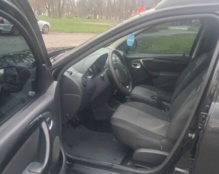 Черный Дачия Duster, объемом двигателя 1.5 л и пробегом 265 тыс. км за 8000 $, фото 4 на Automoto.ua