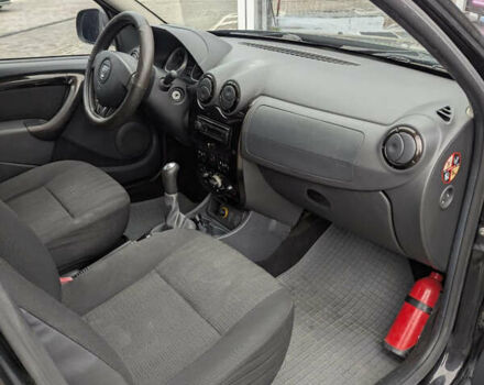 Черный Дачия Duster, объемом двигателя 1.6 л и пробегом 287 тыс. км за 7600 $, фото 15 на Automoto.ua