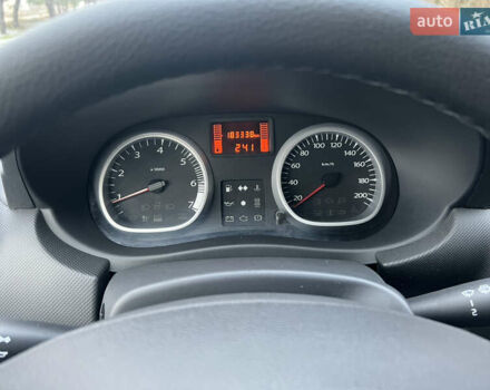 Черный Дачия Duster, объемом двигателя 1.5 л и пробегом 180 тыс. км за 9300 $, фото 12 на Automoto.ua