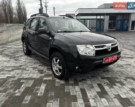 Черный Дачия Duster, объемом двигателя 1.6 л и пробегом 181 тыс. км за 8300 $, фото 3 на Automoto.ua