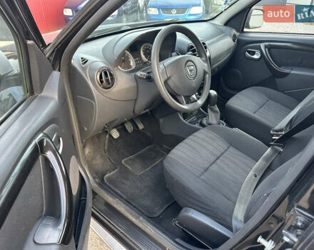 Дачия Duster 2010 в Сокале на Automoto.ua Черный Дачия Duster, объемом двигателя 1.5 л и пробегом 267 тыс. км за 8600 $, фото 8 на Automoto.ua