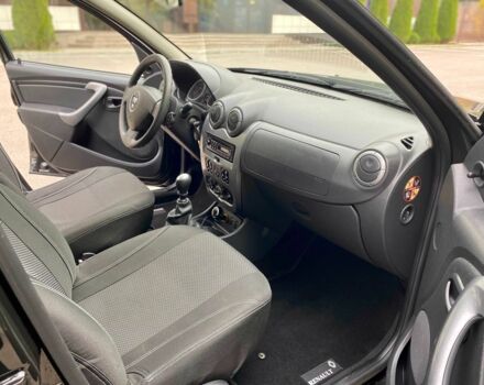 Черный Дачия Duster, объемом двигателя 1.6 л и пробегом 230 тыс. км за 7999 $, фото 6 на Automoto.ua