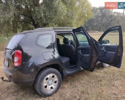 Чорний Дачія Duster, об'ємом двигуна 1.5 л та пробігом 350 тис. км за 7900 $, фото 3 на Automoto.ua
