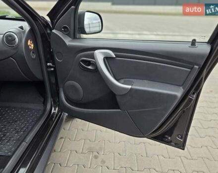 Черный Дачия Duster, объемом двигателя 1.5 л и пробегом 253 тыс. км за 8400 $, фото 49 на Automoto.ua