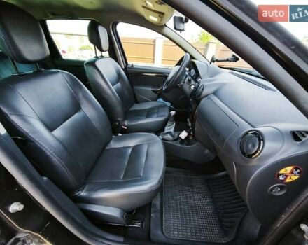 Черный Дачия Duster, объемом двигателя 1.6 л и пробегом 112 тыс. км за 9999 $, фото 8 на Automoto.ua