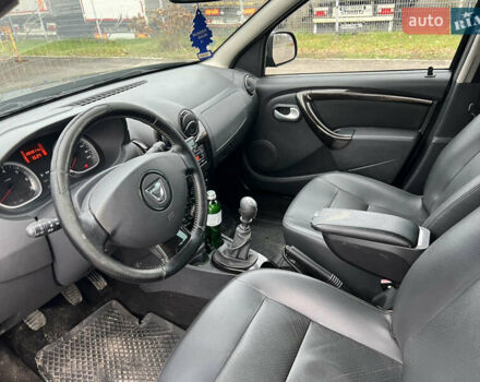 Черный Дачия Duster, объемом двигателя 1.5 л и пробегом 200 тыс. км за 8800 $, фото 6 на Automoto.ua