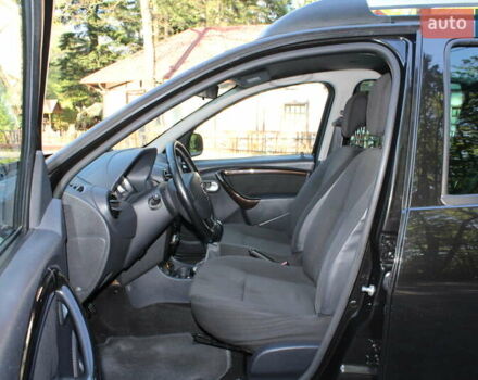 Черный Дачия Duster, объемом двигателя 1.6 л и пробегом 189 тыс. км за 8890 $, фото 38 на Automoto.ua