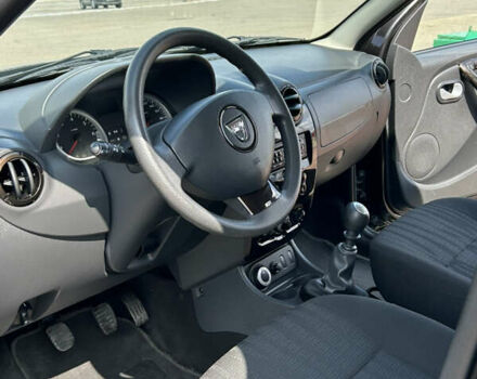 Черный Дачия Duster, объемом двигателя 1.6 л и пробегом 223 тыс. км за 7500 $, фото 9 на Automoto.ua