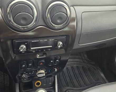 Черный Дачия Duster, объемом двигателя 1.5 л и пробегом 200 тыс. км за 8950 $, фото 12 на Automoto.ua