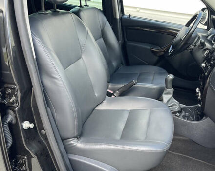 Черный Дачия Duster, объемом двигателя 1.6 л и пробегом 165 тыс. км за 8600 $, фото 26 на Automoto.ua