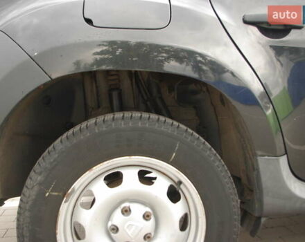 Чорний Дачія Duster, об'ємом двигуна 1.5 л та пробігом 235 тис. км за 8500 $, фото 11 на Automoto.ua