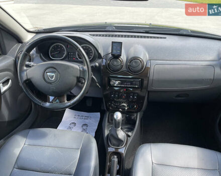 Черный Дачия Duster, объемом двигателя 1.6 л и пробегом 165 тыс. км за 8600 $, фото 24 на Automoto.ua