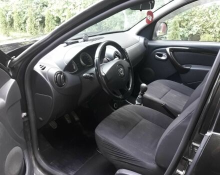 Черный Дачия Duster, объемом двигателя 1.5 л и пробегом 240 тыс. км за 7264 $, фото 8 на Automoto.ua