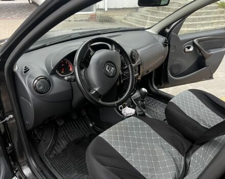 Черный Дачия Duster, объемом двигателя 1.5 л и пробегом 150 тыс. км за 8500 $, фото 3 на Automoto.ua