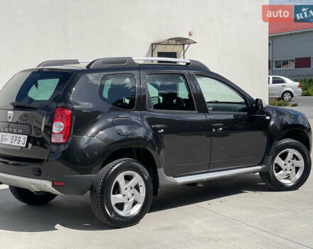Черный Дачия Duster, объемом двигателя 1.6 л и пробегом 165 тыс. км за 8600 $, фото 8 на Automoto.ua