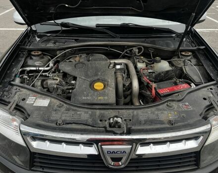 Черный Дачия Duster, объемом двигателя 1.5 л и пробегом 150 тыс. км за 8500 $, фото 6 на Automoto.ua
