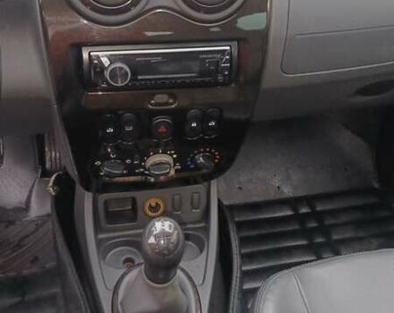 Черный Дачия Duster, объемом двигателя 1.6 л и пробегом 240 тыс. км за 8000 $, фото 34 на Automoto.ua