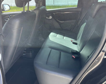 Черный Дачия Duster, объемом двигателя 1.6 л и пробегом 165 тыс. км за 8600 $, фото 15 на Automoto.ua