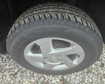 Черный Дачия Duster, объемом двигателя 1.6 л и пробегом 202 тыс. км за 9550 $, фото 9 на Automoto.ua