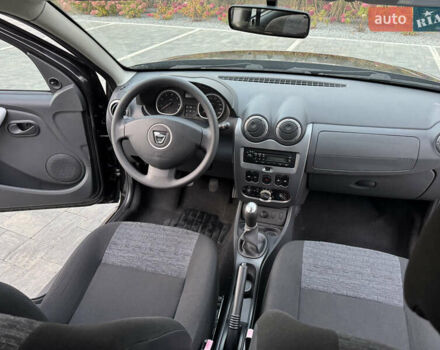 Чорний Дачія Duster, об'ємом двигуна 1.6 л та пробігом 137 тис. км за 8950 $, фото 14 на Automoto.ua