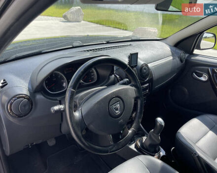 Черный Дачия Duster, объемом двигателя 1.6 л и пробегом 165 тыс. км за 8600 $, фото 14 на Automoto.ua