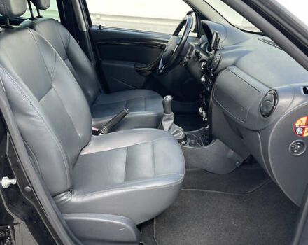 Черный Дачия Duster, объемом двигателя 1.6 л и пробегом 165 тыс. км за 8600 $, фото 25 на Automoto.ua