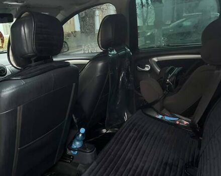 Чорний Дачія Duster, об'ємом двигуна 1.6 л та пробігом 183 тис. км за 8500 $, фото 4 на Automoto.ua