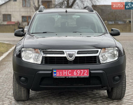Черный Дачия Duster, объемом двигателя 1.6 л и пробегом 218 тыс. км за 9250 $, фото 2 на Automoto.ua