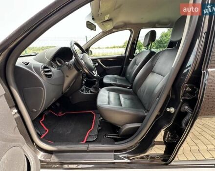 Чорний Дачія Duster, об'ємом двигуна 1.6 л та пробігом 224 тис. км за 9900 $, фото 8 на Automoto.ua