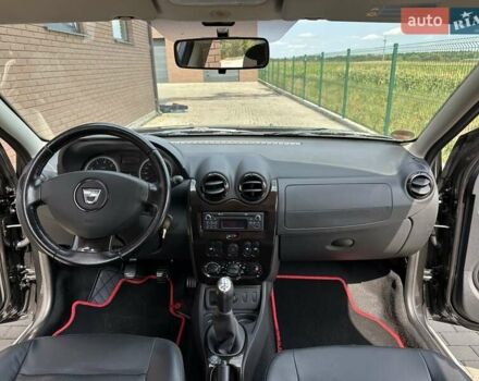 Чорний Дачія Duster, об'ємом двигуна 1.6 л та пробігом 224 тис. км за 9900 $, фото 15 на Automoto.ua