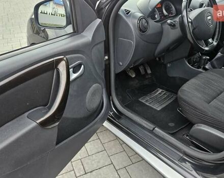 Черный Дачия Duster, объемом двигателя 1.6 л и пробегом 194 тыс. км за 8777 $, фото 11 на Automoto.ua