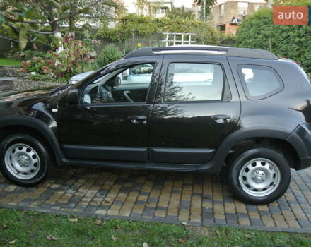 Черный Дачия Duster, объемом двигателя 1.6 л и пробегом 137 тыс. км за 9500 $, фото 3 на Automoto.ua