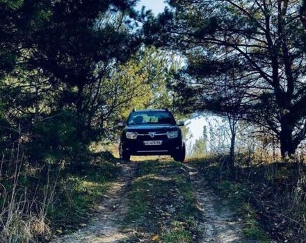 Черный Дачия Duster, объемом двигателя 1.5 л и пробегом 175 тыс. км за 9000 $, фото 2 на Automoto.ua