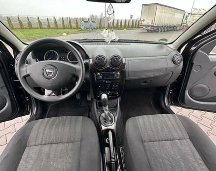 Черный Дачия Duster, объемом двигателя 1.6 л и пробегом 250 тыс. км за 8000 $, фото 17 на Automoto.ua