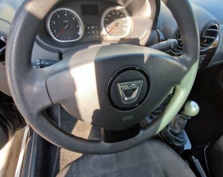 Черный Дачия Duster, объемом двигателя 1.5 л и пробегом 175 тыс. км за 9000 $, фото 3 на Automoto.ua