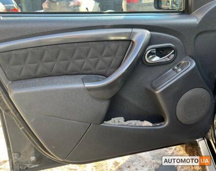 Чорний Дачія Duster, об'ємом двигуна 1.5 л та пробігом 202 тис. км за 11100 $, фото 6 на Automoto.ua