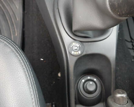 Черный Дачия Duster, объемом двигателя 1.6 л и пробегом 210 тыс. км за 9199 $, фото 12 на Automoto.ua