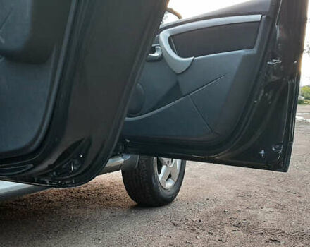 Черный Дачия Duster, объемом двигателя 1.6 л и пробегом 210 тыс. км за 9199 $, фото 20 на Automoto.ua